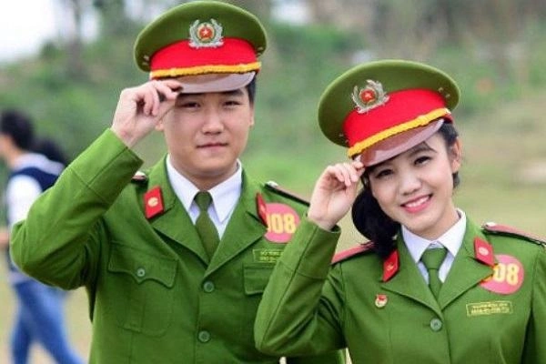 Mơ công an đánh con gì? Tìm số may mắn cùng gi88