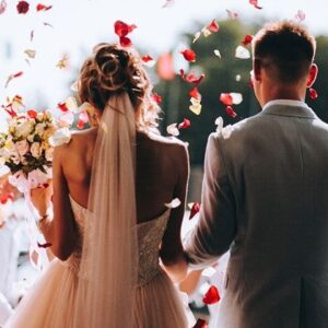 Mo thay dam cuoi danh con gi? Và báo điềm lành hay dữ? 2022