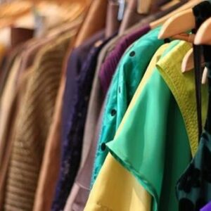 Mơ thấy quần áo là điềm gì? Cùng gi8 giải mã giấc mơ