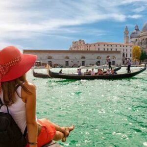 Nằm mơ thấy đi du lịch là điềm gì? Cùng gi8 giải mã