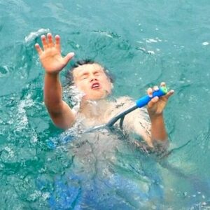 Người chết đuối đánh con gì? Giải mã chiêm bao chuẩn 100%