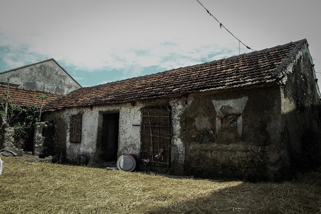 Mơ thấy nhà cũ nát điềm báo gì? Đánh con số gì trúng 100%