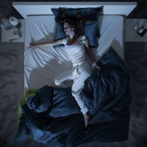 Ngủ mơ thấy người chết danh de con gi? Giải mã cùng Gi8