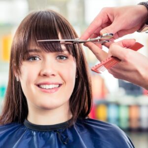 Mơ thấy cắt tóc mái nên đánh số gì? Giải mã giấc mơ cùng Gi8