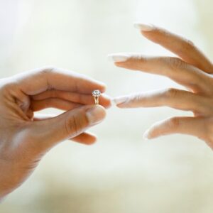 Nằm mơ thấy mình được cầu hôn đánh số 11 cặp này bao chuẩn