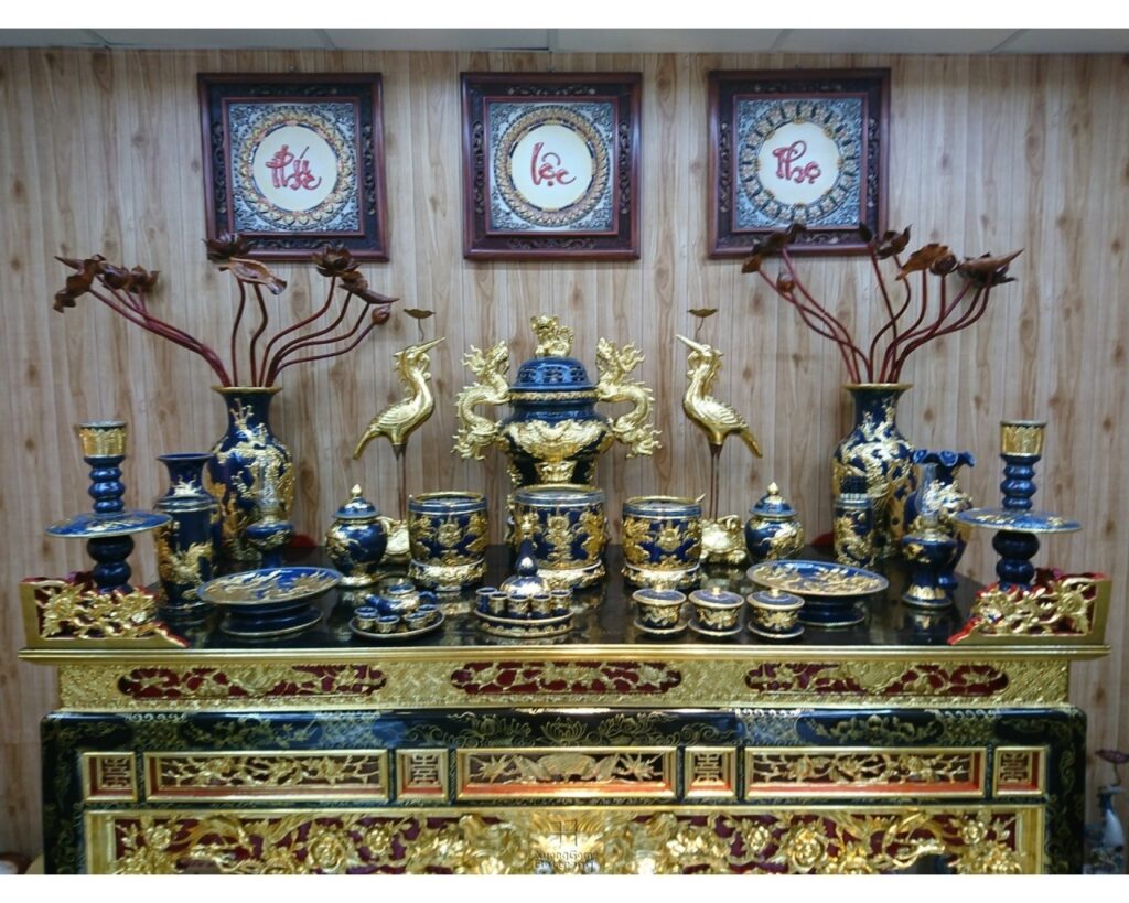 Nằm mơ thấy bàn thờ đánh con gì? Cược liền tay số 28