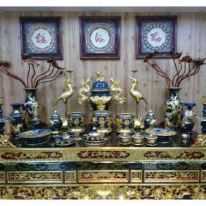 Nằm mơ thấy bàn thờ đánh con gì? Cược liền tay số 28