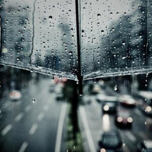 Mơ thấy mưa to gió lớn có ý nghĩa gì? 4 điềm báo về giấc mơ