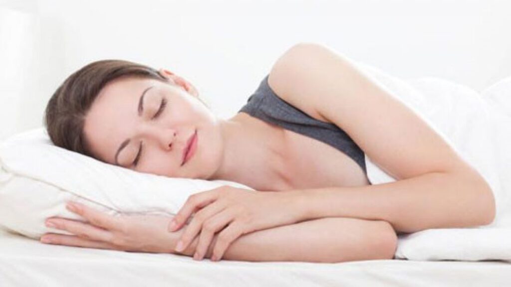 Mơ thấy người lạ đánh con gì? Gi8 giải mã giấc mơ người lạ