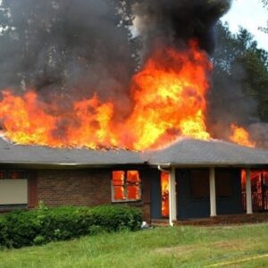 Mơ thấy nhà cháy đánh con gì? Mơ nhà cháy quất ngay 12 & 19