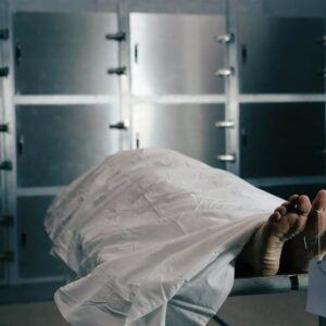 Mơ thấy người chết đánh con gì? Giải mã cùng Gi8