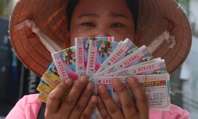 Vé số truyền thống khó trúng: Vì sao? Cách để trúng độc đắc?