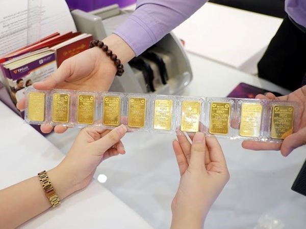 Mơ bán vàng đánh con gì? Chiêm bao là điềm lành hay dữ?