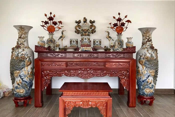 Nằm mơ thấy bàn thờ là tốt hay xấu? Gi8 luận giải nhanh