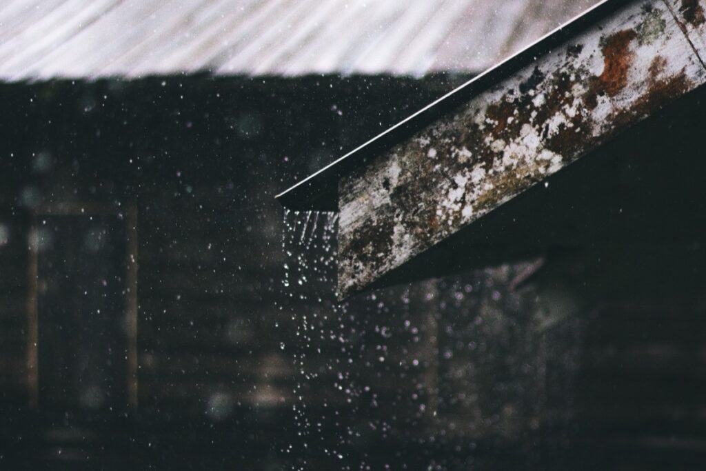 Trời mưa đánh số mấy giúp đề thủ trúng lớn chiều nay?