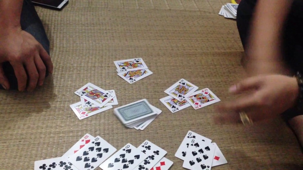 Mơ thấy chơi bài đánh đề con gì? Giải mã chiêm bao chuẩn xác