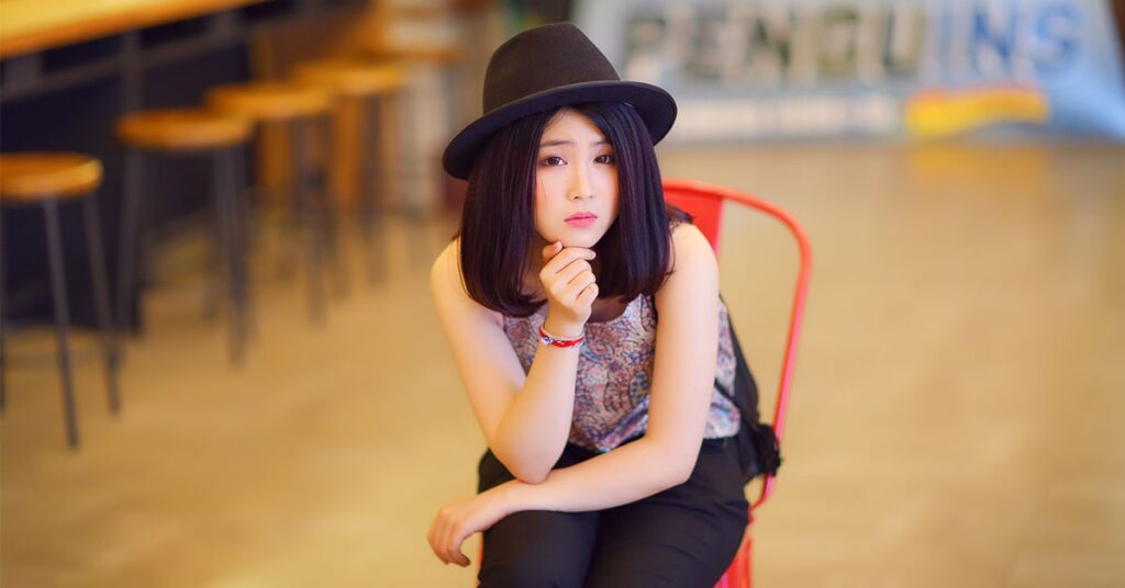 Mơ thấy cô gái đánh đề con gì? 9 tình huống thường gặp nhất