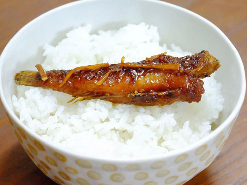 Mơ thấy ăn cơm với cá là điềm báo gì? Số đề bao nhiêu