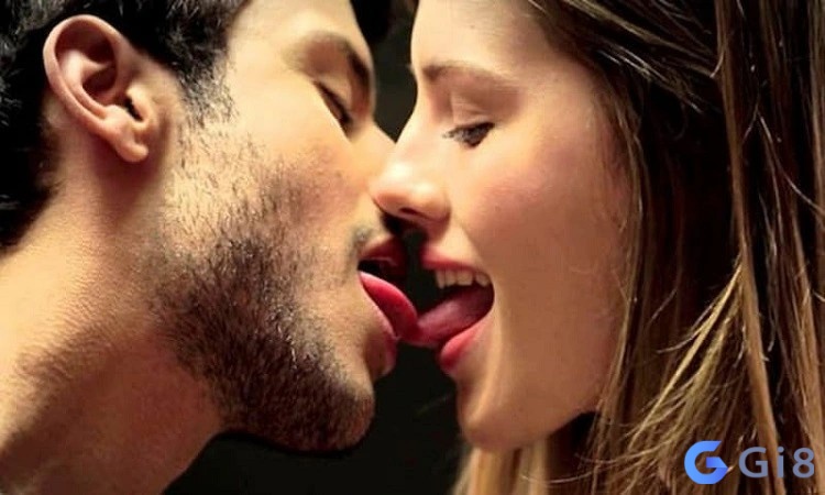 Mơ thấy hôn nhau có nên đánh số đề không? Mơ thấy hôn crush là điềm báo cho bạn chơi số đề bao nhiêu?