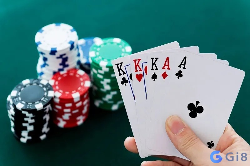 Mậu Binh thể hiện sự sáng tạo trong cách chơi poker và ngày càng được yêu thích tại Việt Nam nhờ tính chiến thuật cao. Mậu Binh thể hiện sự sáng tạo trong cách chơi poker và ngày càng được yêu thích tại Việt Nam nhờ tính chiến thuật cao.