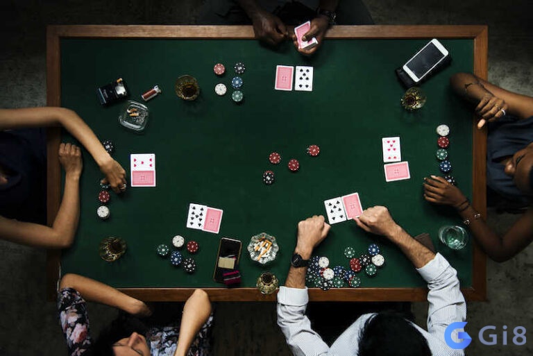 Lợi thế từ vị trí ngồi quyết định chiến lược đánh poker