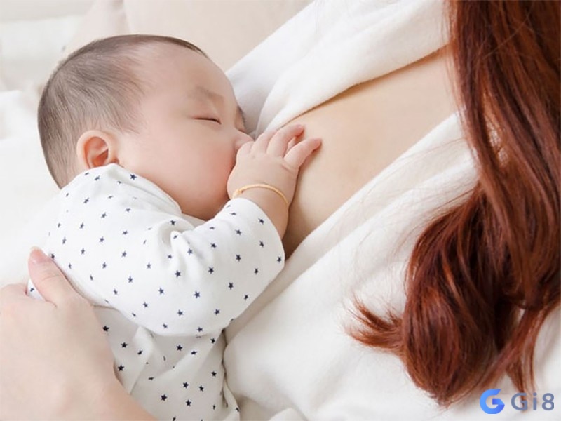 Nằm mơ thấy mình cho con người khác bú và đứa trẻ là con người quen thì nên học cách cân bằng giữa giúp đỡ và bảo vệ lợi ích cá nhân