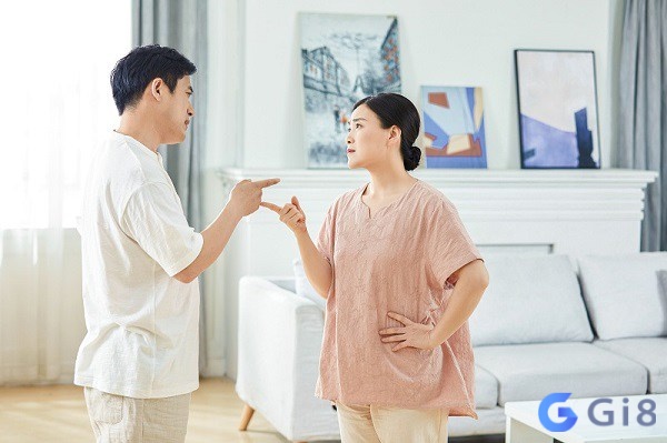 Giấc mơ thấy cãi nhau với chồng thể hiện cho những mẫu thuẫn và bất đồng quan điểm trong cuộc sống hôn nhân