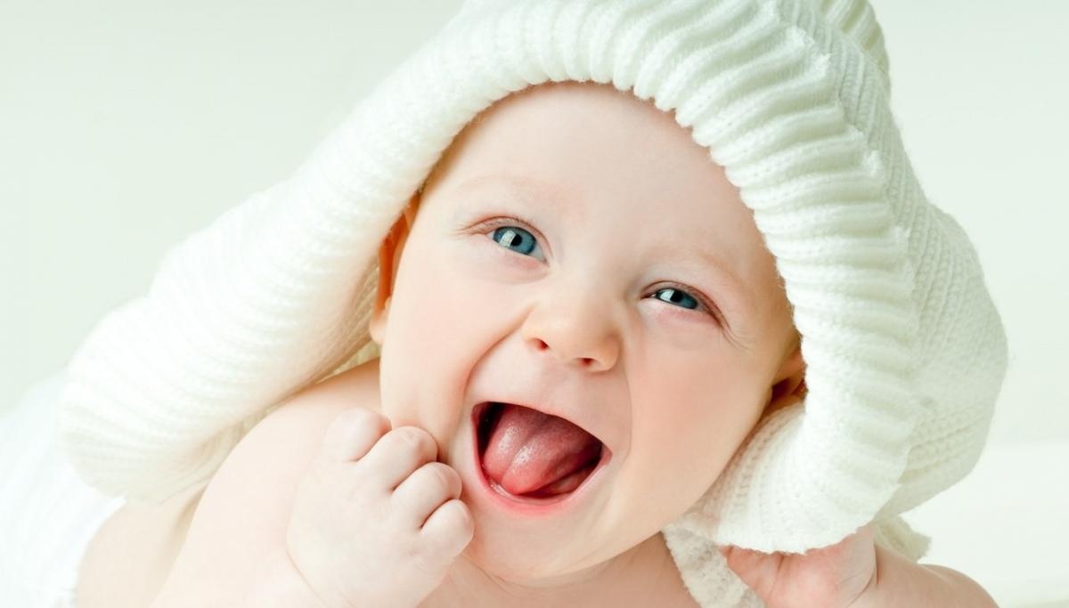 Mơ thấy đẻ con trai đánh số gì? Điềm báo lành hay dữ?