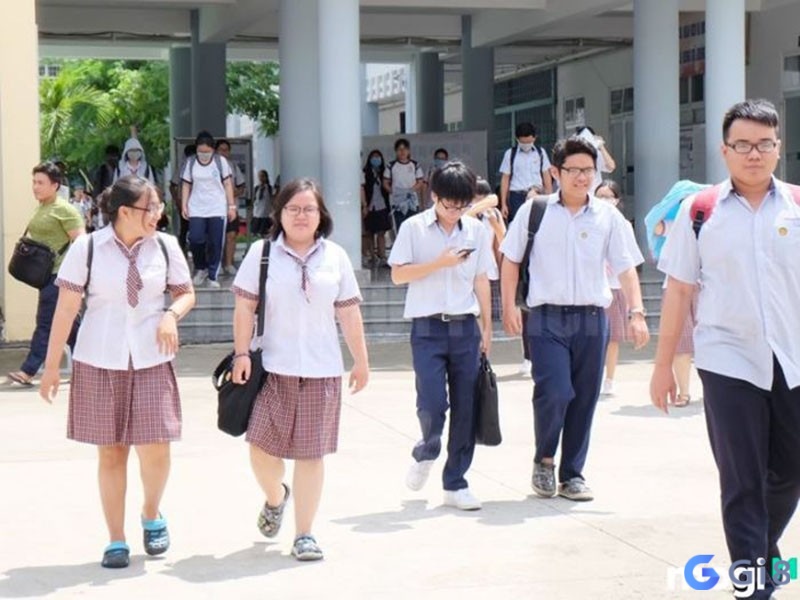 Mơ thấy đi học cùng bạn cũ cấp 2 là lời nhắc bạn cần rút kinh nghiệm từ những chuyện đã qua